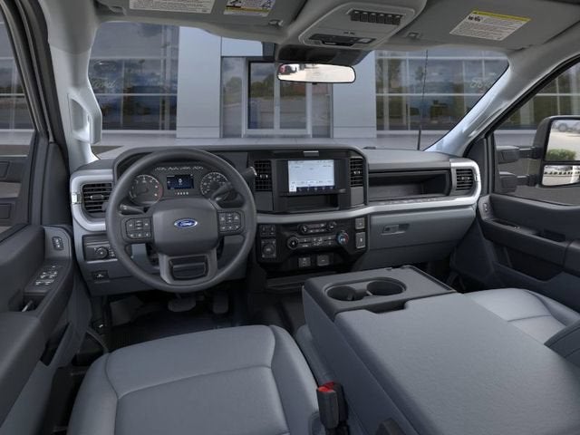 2026 Ford Super Duty F-350 SRW XL 4WD SuperCab 168 WB 60 CA