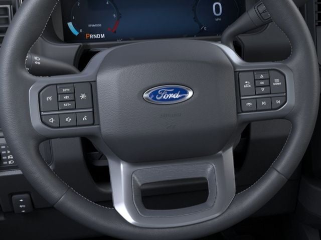 2026 Ford Super Duty F-450 DRW LARIAT 4WD Crew Cab 203 WB 84 CA