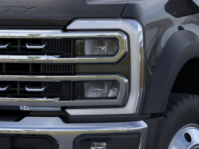 2026 Ford Super Duty F-450 DRW LARIAT 4WD Crew Cab 203 WB 84 CA