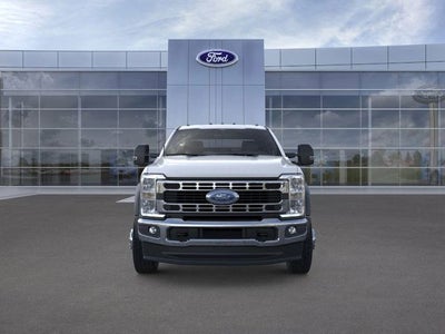 2026 Ford Super Duty F-550 DRW XLT 4WD Crew Cab 203 WB 84 CA