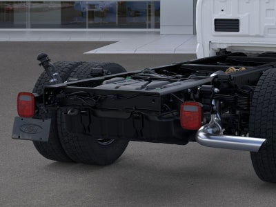 2026 Ford Super Duty F-550 DRW XL 4WD Crew Cab 179 WB 60 CA