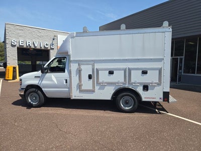 2026 Ford E-Series Cutaway E-350 SRW 138 WB