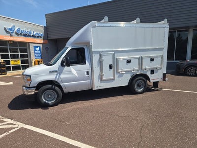 2026 Ford E-Series Cutaway E-350 SRW 138 WB