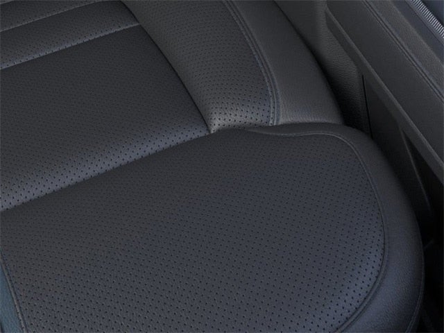 2026 Ford Super Duty F-250 SRW Platinum 4WD Crew Cab 8' Box