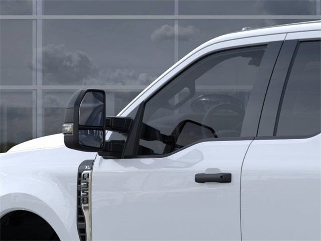 2026 Ford Super Duty F-350 SRW XL 4WD SuperCab 6.75' Box