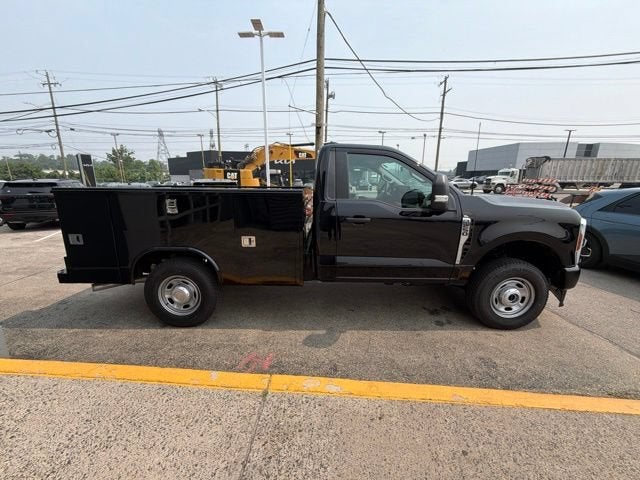 2026 Ford Super Duty F-250 SRW XL 4WD Reg Cab 8' Box