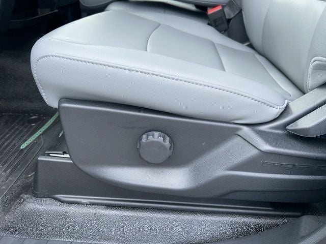 2026 Ford Super Duty F-250 SRW XL 4WD Reg Cab 8' Box