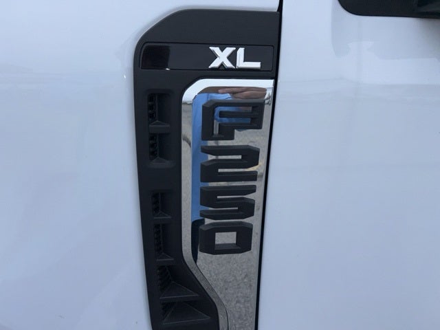 2026 Ford Super Duty F-250 SRW XL 4WD Reg Cab 8' Box