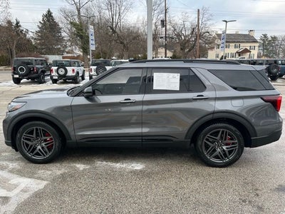 2025 Ford Explorer ST