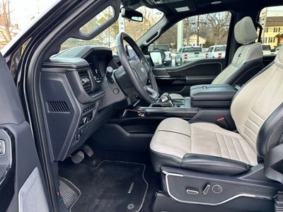 2023 Ford F-150 Lightning Platinum