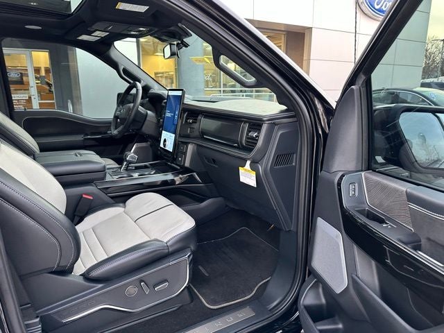 2023 Ford F-150 Lightning Platinum