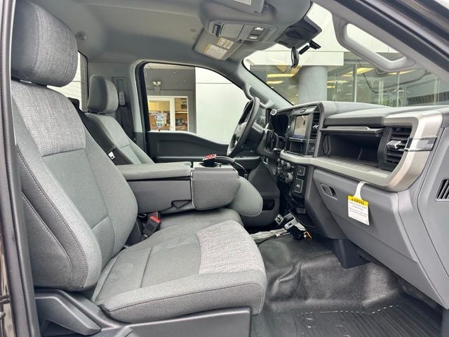 2025 Ford Super Duty F-350 SRW XLT