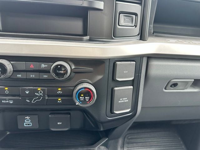 2025 Ford Super Duty F-350 SRW XLT