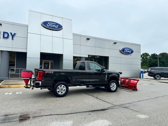2025 Ford Super Duty F-350 SRW XLT