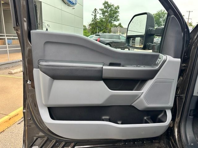 2025 Ford Super Duty F-350 SRW XLT
