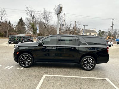 2023 Chevrolet Suburban RST