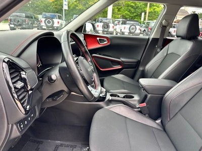 2023 Kia Soul GT-Line