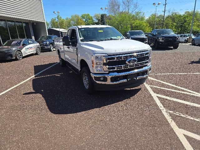 2026 Ford Super Duty F-350 SRW XL 4WD SuperCab 168 WB 60 CA