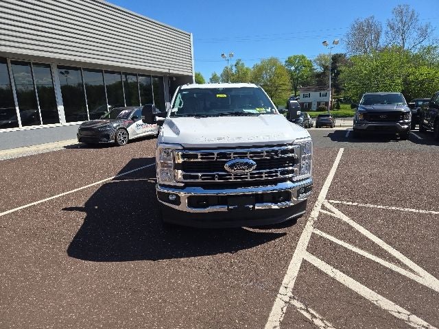 2026 Ford Super Duty F-350 SRW XL 4WD SuperCab 168 WB 60 CA