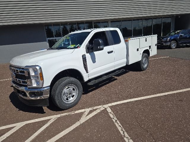 2026 Ford Super Duty F-350 SRW XL 4WD SuperCab 168 WB 60 CA