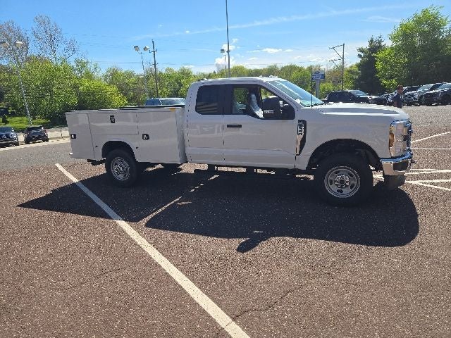 2026 Ford Super Duty F-350 SRW XL 4WD SuperCab 168 WB 60 CA