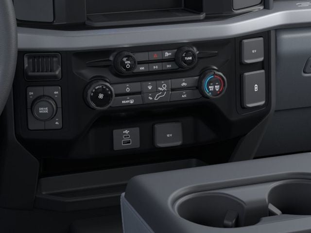 2026 Ford Super Duty F-450 DRW XL 4WD Crew Cab 203 WB 84 CA