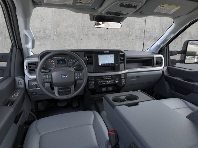 2026 Ford Super Duty F-450 DRW XL 4WD Crew Cab 203 WB 84 CA