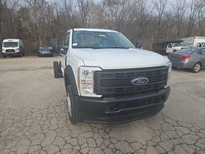 2026 Ford Super Duty F-550 DRW XL 4WD Reg Cab 169 WB 84 CA