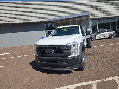 2026 Ford Super Duty F-550 DRW XL 4WD Reg Cab 169 WB 84 CA