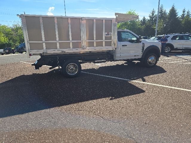 2026 Ford Super Duty F-550 DRW XL 4WD Reg Cab 169 WB 84 CA