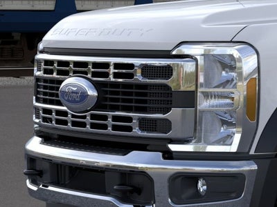 2026 Ford Super Duty F-550 DRW XL 4WD Reg Cab 169 WB 84 CA