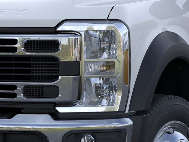 2026 Ford Super Duty F-550 DRW XL 4WD Reg Cab 169 WB 84 CA