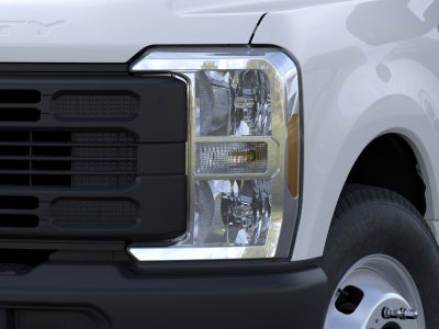 2026 Ford Super Duty F-350 DRW XL 2WD Reg Cab 169 WB 84 CA