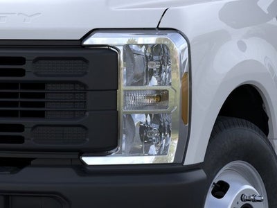 2026 Ford Super Duty F-350 DRW XL 2WD Reg Cab 169 WB 84 CA