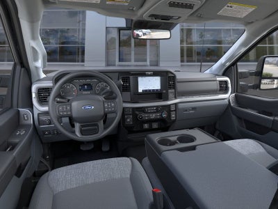 2025 Ford Super Duty F-550 DRW XLT 4WD Reg Cab 145 WB 60 CA