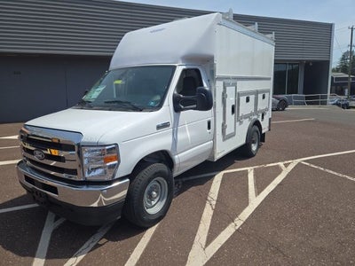 2026 Ford E-Series Cutaway E-350 SRW 138 WB