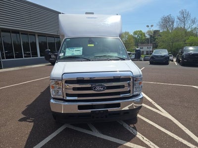 2026 Ford E-Series Cutaway E-350 SRW 138 WB