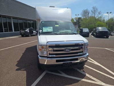 2026 Ford E-Series Cutaway E-350 SRW 138 WB