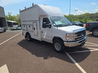 2026 Ford E-Series Cutaway E-350 SRW 138 WB