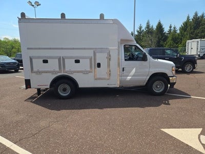 2026 Ford E-Series Cutaway E-350 SRW 138 WB