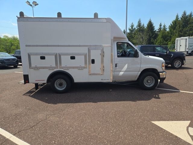 2026 Ford E-Series Cutaway E-350 SRW 138 WB