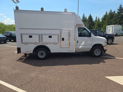 2026 Ford E-Series Cutaway E-350 SRW 138 WB
