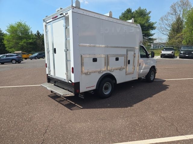 2026 Ford E-Series Cutaway E-350 SRW 138 WB