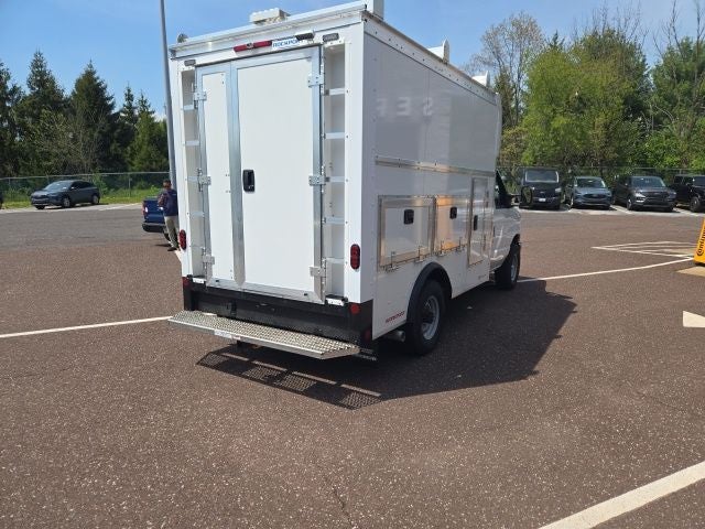 2026 Ford E-Series Cutaway E-350 SRW 138 WB
