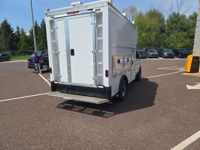 2026 Ford E-Series Cutaway E-350 SRW 138 WB
