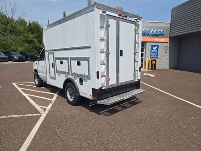 2026 Ford E-Series Cutaway E-350 SRW 138 WB