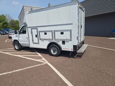 2026 Ford E-Series Cutaway E-350 SRW 138 WB