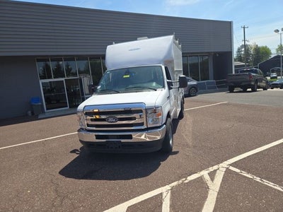2026 Ford E-Series Cutaway E-350 SRW 138 WB