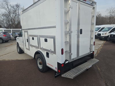 2026 Ford E-Series Cutaway E-350 SRW 138 WB