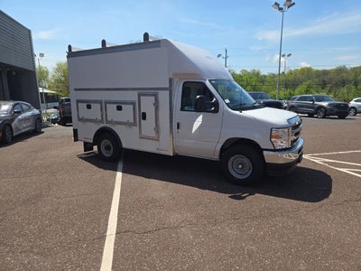 2026 Ford E-Series Cutaway E-350 SRW 138 WB